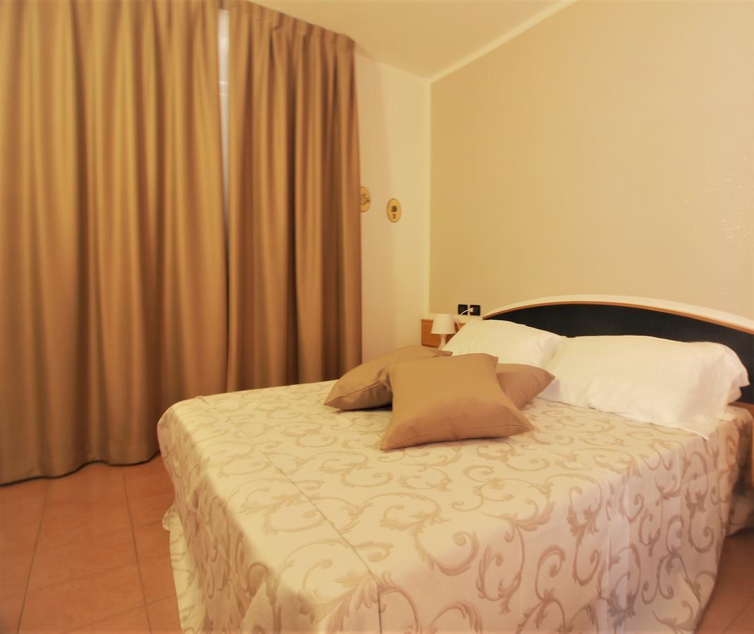 סולאזנו Hotel Ristorante Sensole מראה חיצוני תמונה